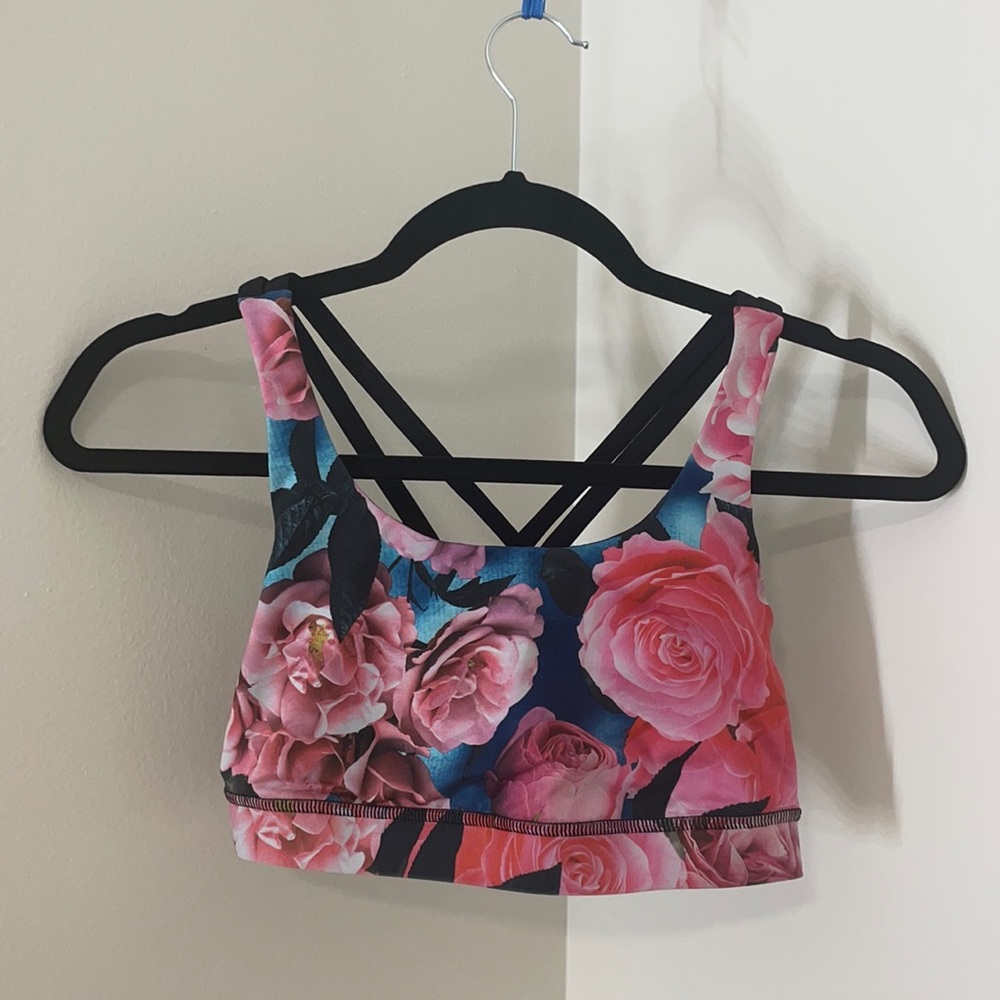 LULULEMON athletica SIZE 6 pink/rose sports bra